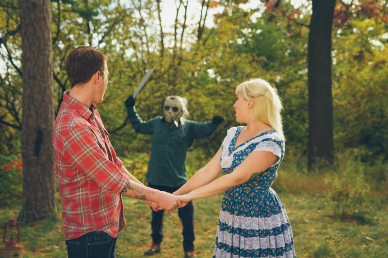 Illustration for article titled Bloody Friday The 13th Wedding Shoot Tells a Pretty Good Horror Story